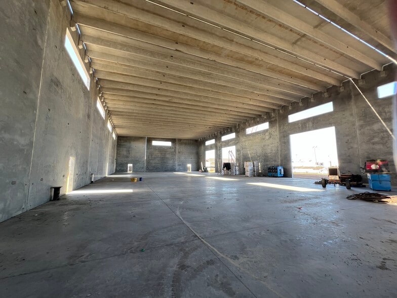 More Photos Of 91-300 Kalaeloa Blvd, Kapolei Warehouse For Lease
