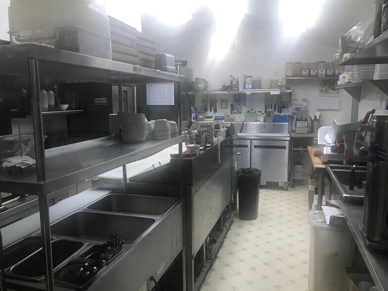 More Photos Of 18242 Main St, Jamestown Restaurant For Sale