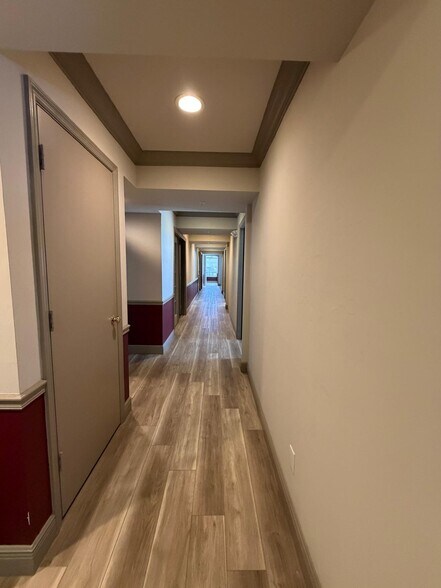 More Photos Of 1361 Royal Palm Square Blvd, Fort Myers Office For Lease