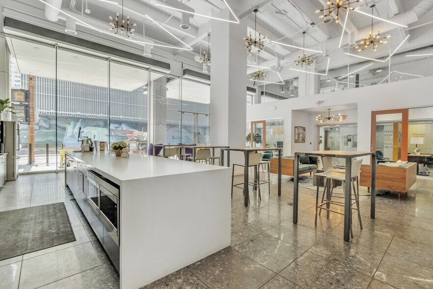 More Photos Of 112 N Central Ave, Phoenix Coworking Space