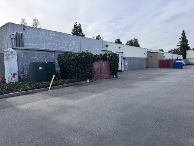 More Photos Of 1941-1945 Las Plumas Ave, San Jose Warehouse For Sale