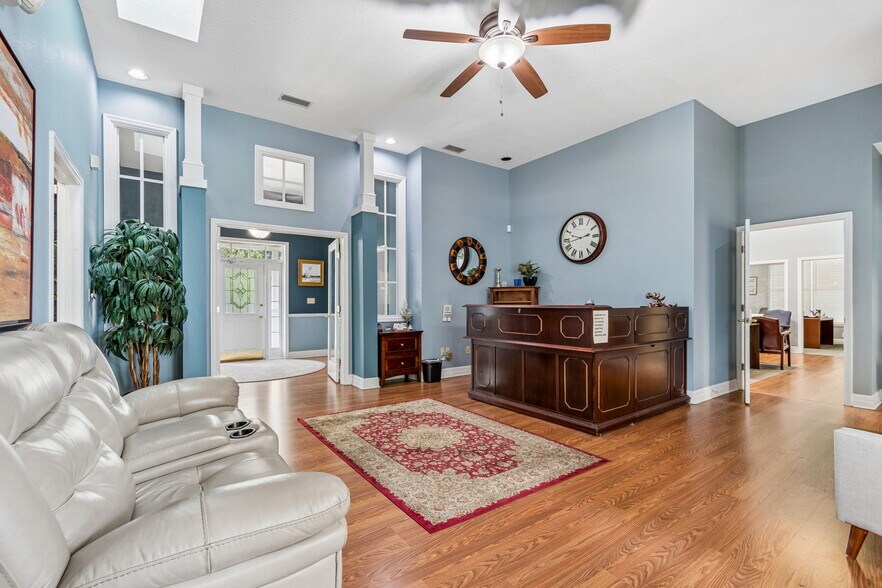 More Photos Of 402 E 7th Ave, Tampa Office For Sale