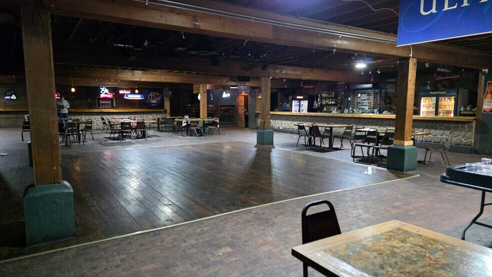 Primary Photo Of 515 S Railroad Blvd, Mccomb Specialty For Sale