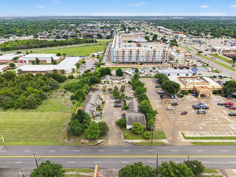 More Photos Of 2451-2461 Robinson Rd, Grand Prairie Medical For Sale