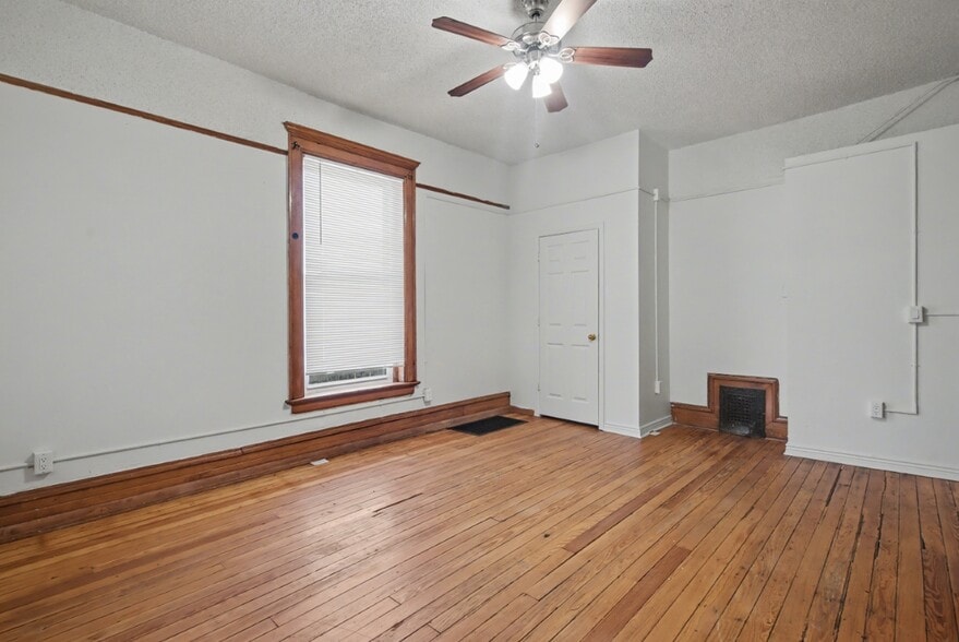 More Photos Of 1537 Pearl St, Denver Apartments For Sale