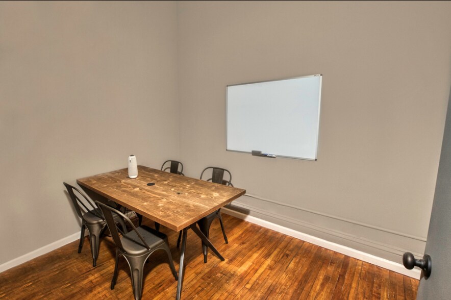 More Photos Of 447 Broadway, New York Loft Creative Space For Lease