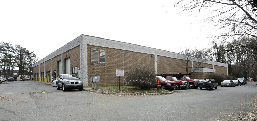 More Photos Of 9215 51st Ave, College Park Warehouse For Lease