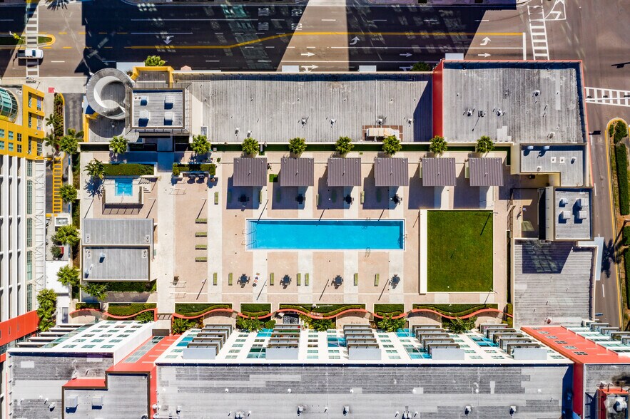 More Photos Of 1120 E Kennedy Blvd, Tampa Office For Sale