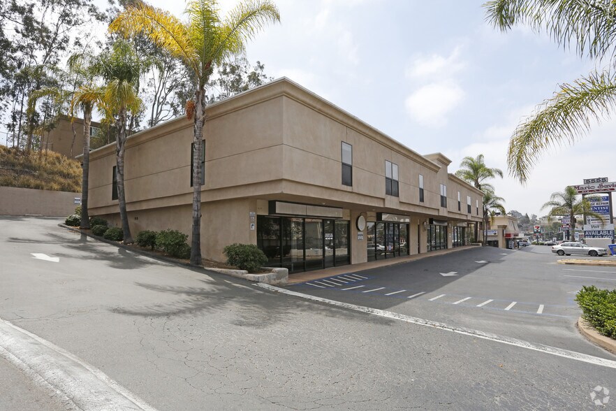 More Photos Of 5555 Jackson Dr, La Mesa Storefront Retail Office For Lease