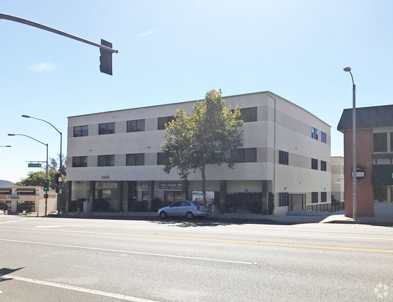 More Photos Of 2600 Foothill Blvd, La Crescenta Office For Lease