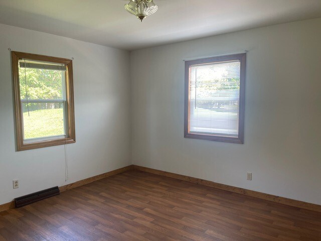 More Photos Of 7554 State Highway 42 57, Sturgeon Bay Flex For Sale