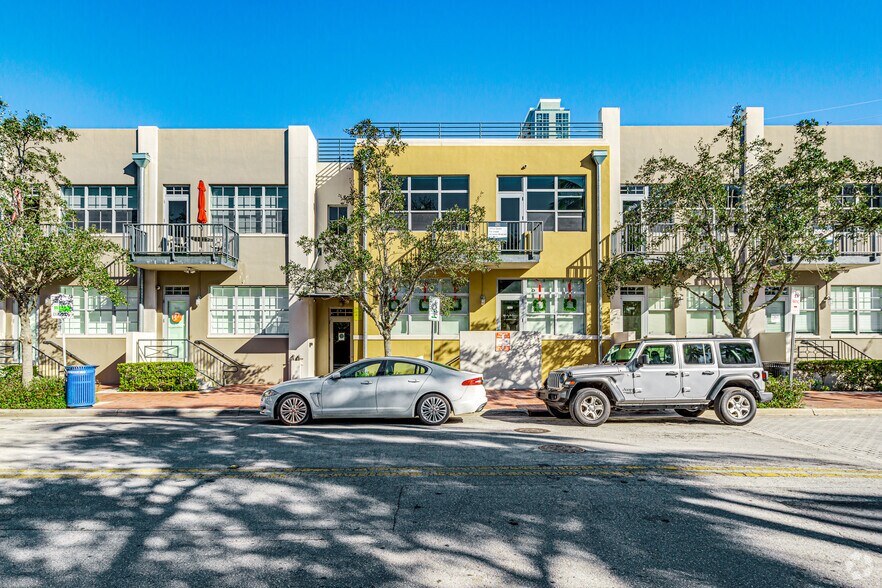 More Photos Of 330 SW 2nd St, Fort Lauderdale Office For Lease