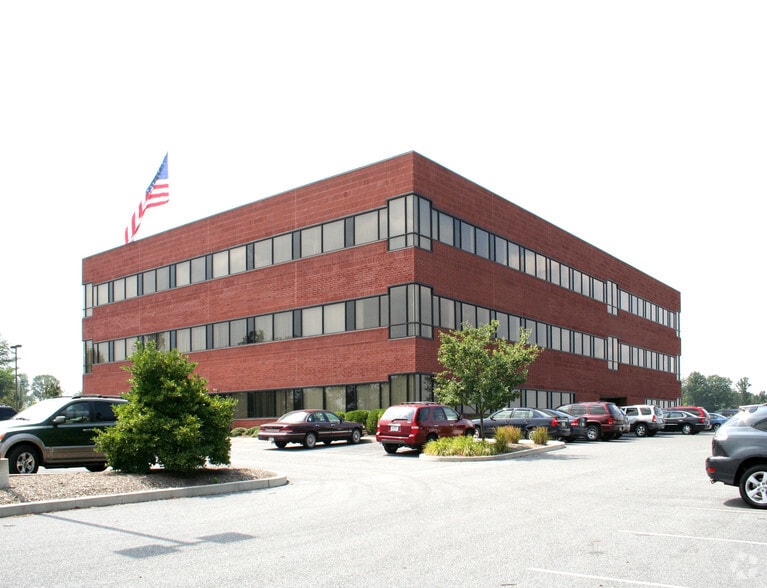More Photos Of 4550 Lena Dr, Mechanicsburg Office For Lease
