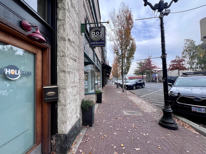 Primary Photo Of 838 NW Bond St, Bend Storefront For Lease