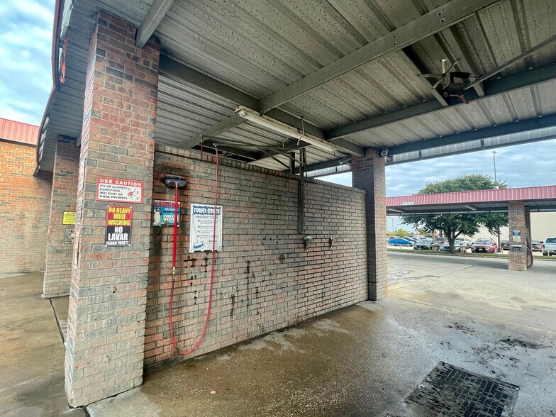 More Photos Of 1101 Yellow Jacket Ln, Rockwall Carwash For Sale