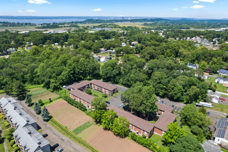 More Photos Of 162-164 Coe Ave, East Haven Apartments For Sale