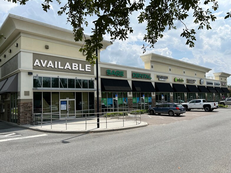 Primary Photo Of 3607 Aloma Ave, Oviedo Freestanding For Lease