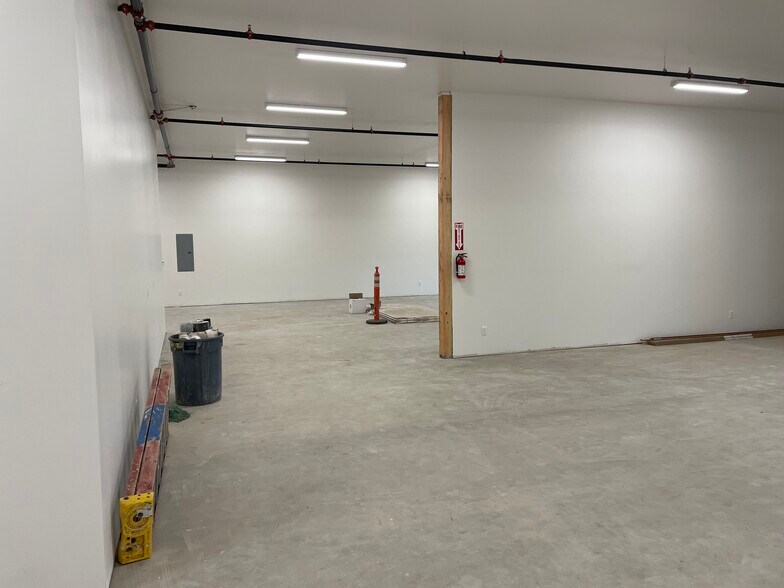 More Photos Of 3730 El Camino Real, Atascadero Flex For Lease