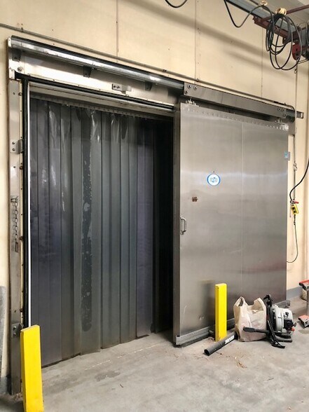 More Photos Of 735 Industrial Ave, Port Hueneme Food Processing For Lease
