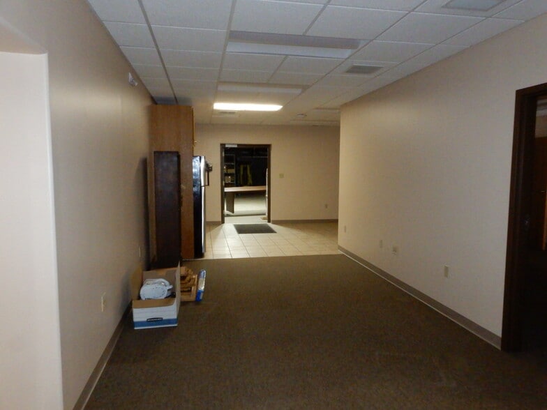 More Photos Of 1424 Ohio Ave, Dunbar Light Distribution For Sale