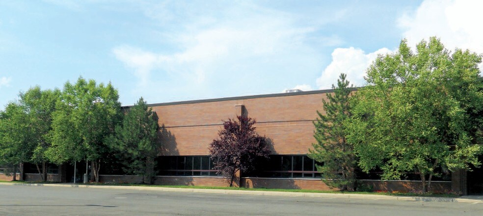 More Photos Of 40 Boroline Rd, Allendale Light Distribution For Lease