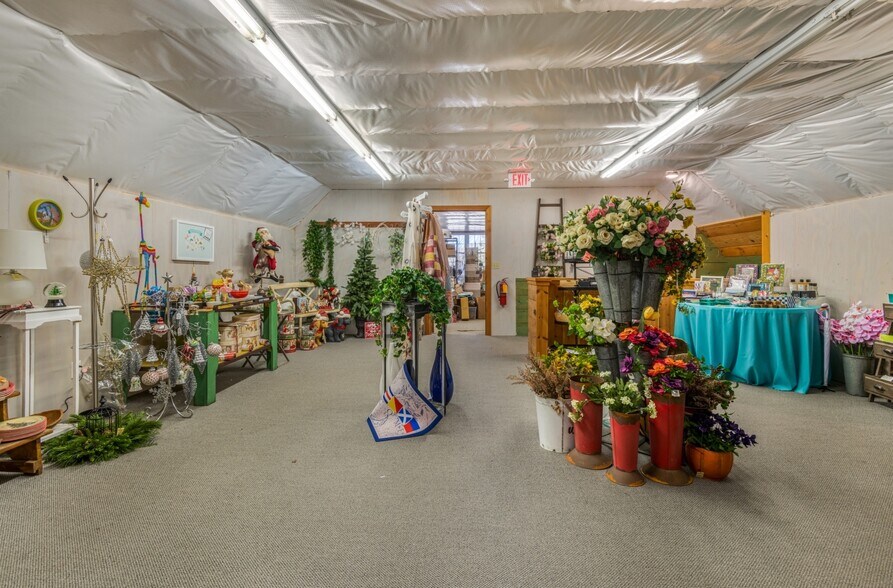 More Photos Of 10440 Water Street, Ephraim General Retail For Sale