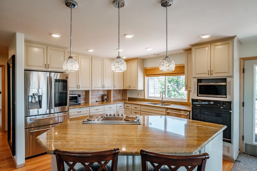 More Photos Of 10845 Brateng Rd, Monmouth Winery Vineyard For Sale