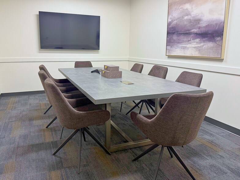 More Photos Of 5850 Canoga Ave, Woodland Hills Coworking Space