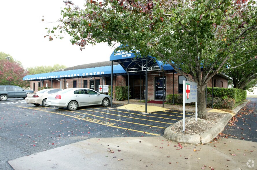 More Photos Of , San Antonio Office For Sale