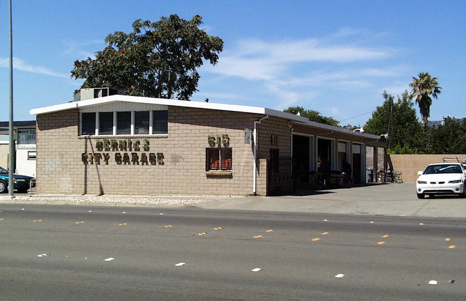 More Photos Of 618 Davis St, Vacaville Service For Sale