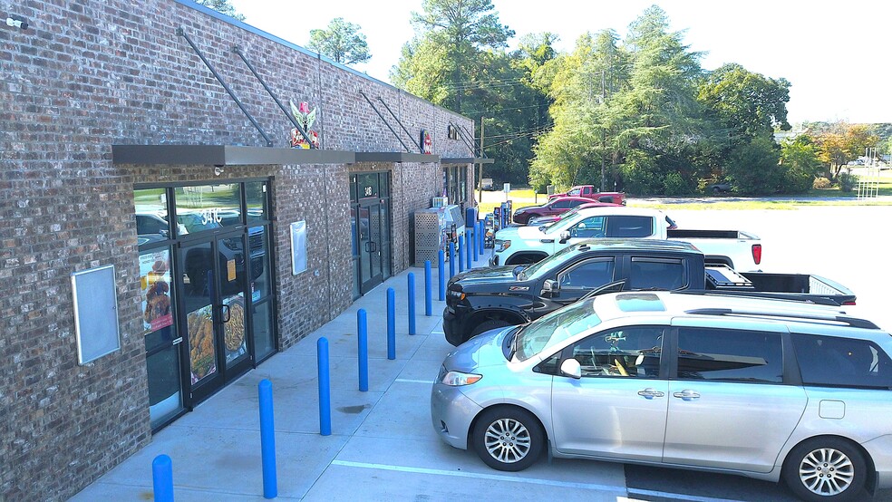 More Photos Of 341 S Main St, Bishopville Service Station For Sale