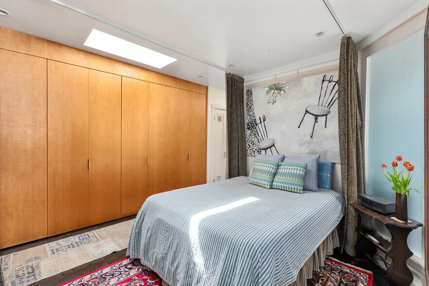 More Photos Of 67-71 Haight St, San Francisco General Retail For Lease
