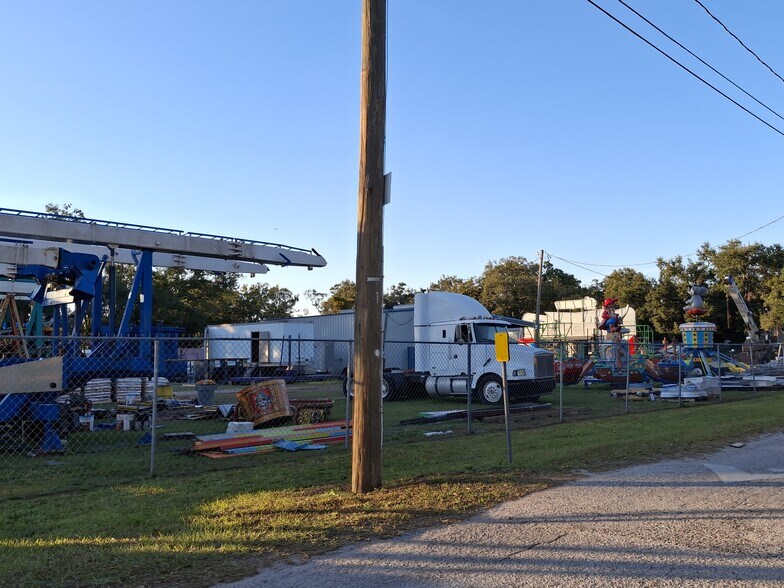 More Photos Of 7219 Anna Ave, Gibsonton Flex For Sale