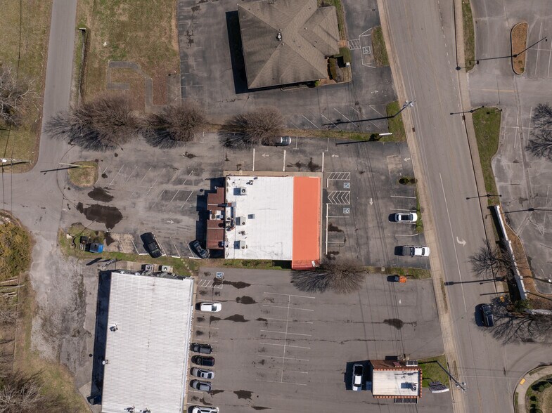 More Photos Of 1111 Greenland Dr, Murfreesboro Restaurant For Sale