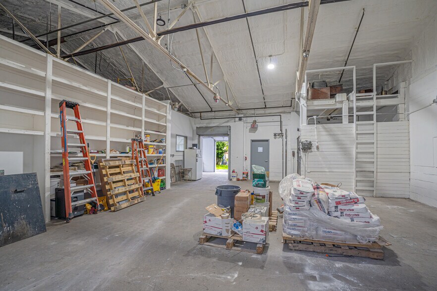 More Photos Of 72 S Kimball St, Haverhill Warehouse For Sale