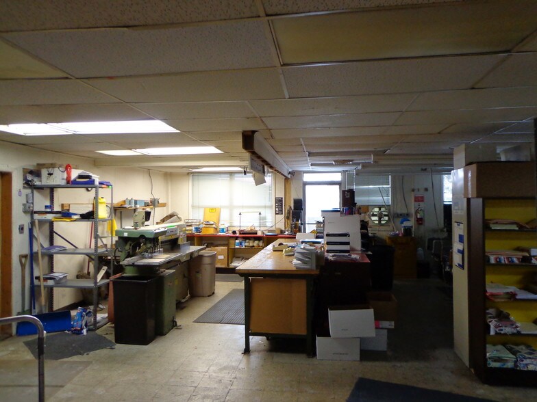 More Photos Of 1300 Industrial Blvd, Southampton Light Distribution For Sale
