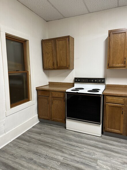 More Photos Of 210 N Main St, Clarion Drugstore For Sale