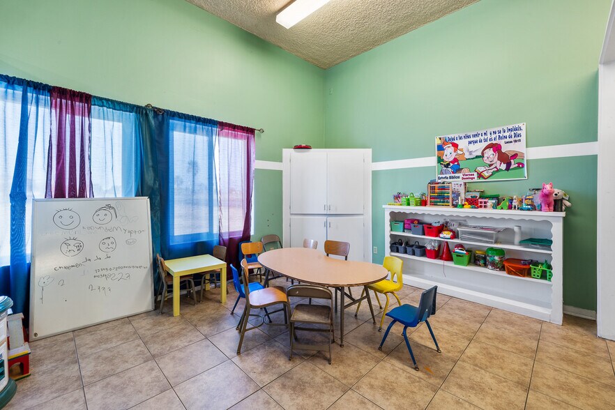 More Photos Of 375 S K St, Oxnard Religious Facility For Sale