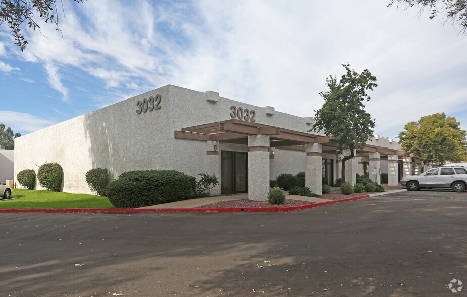 More Photos Of 3311-3347 W Earll Dr, Phoenix Unknown For Lease