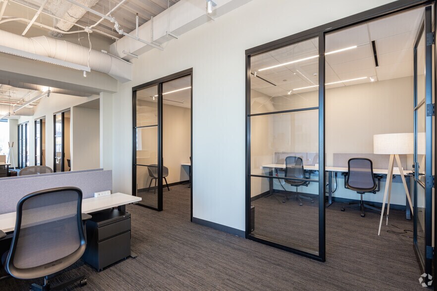 More Photos Of 333 N Green St, Chicago Office For Lease