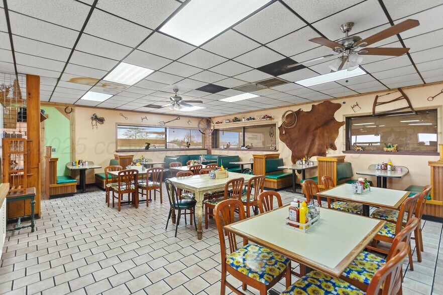 More Photos Of 103 Interstate 40, Shamrock Restaurant For Sale