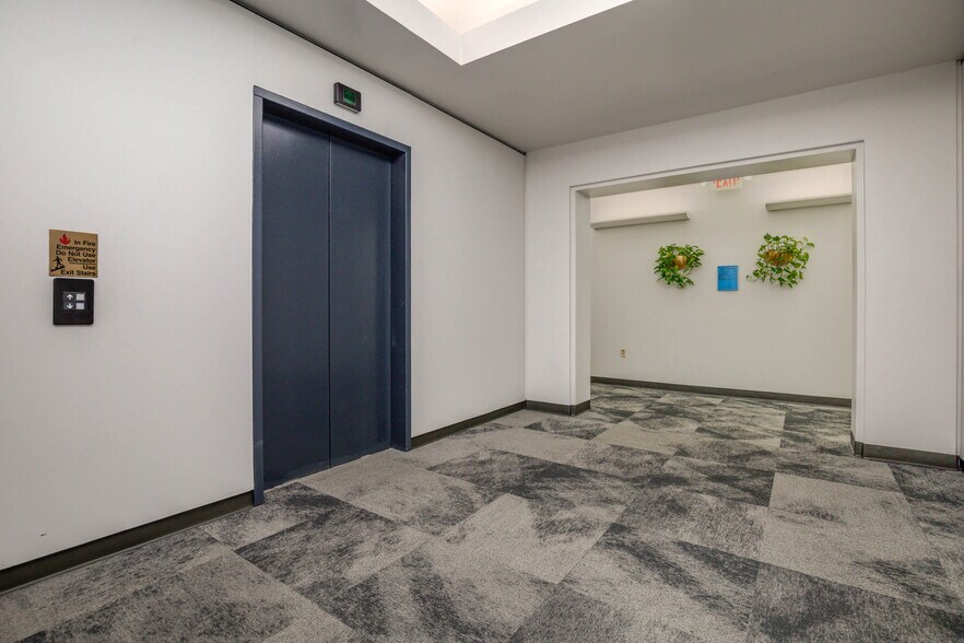 More Photos Of 900-914 Olive St, Saint Louis Office Residential For Lease