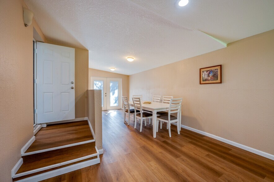 More Photos Of 116 Center St, Daytona Beach Office Residential For Sale