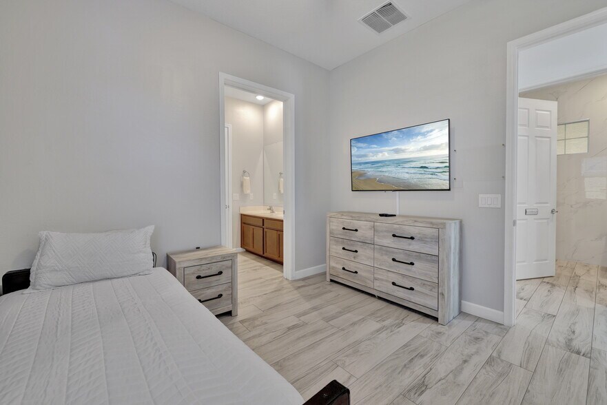 More Photos Of EXCEPTIONAL SURPRISE ALH INVESTMENT, Surprise Assisted Living For Sale