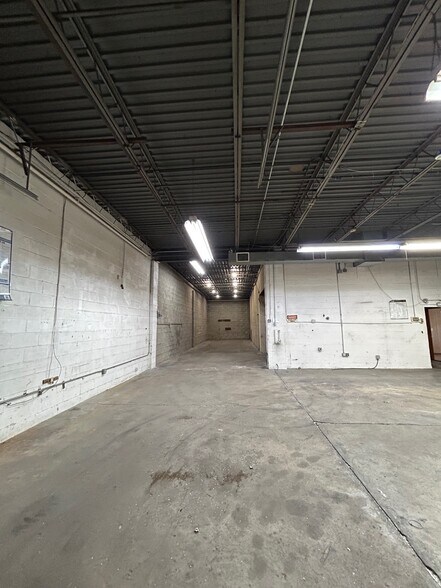 More Photos Of 296 E Route 46, Elmwood Park Auto Repair For Lease