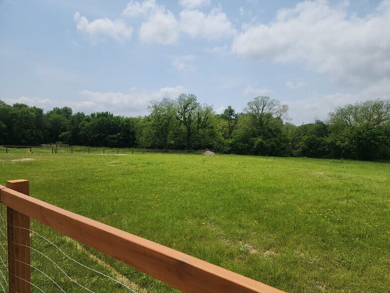 More Photos Of 2895 County Road 341, McKinney Land For Lease