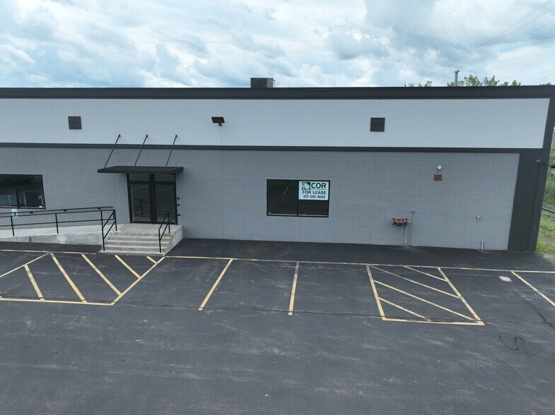 More Photos Of 6804 Manlius Center Rd, East Syracuse Warehouse For Lease