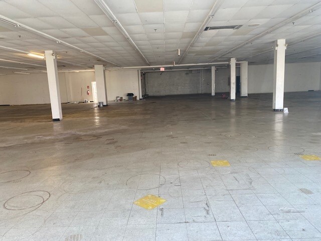 More Photos Of 3455 Conner St, Bronx Storefront For Lease