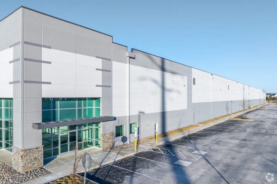 More Photos Of 3100 Alburtis Rd, Macungie Warehouse For Lease