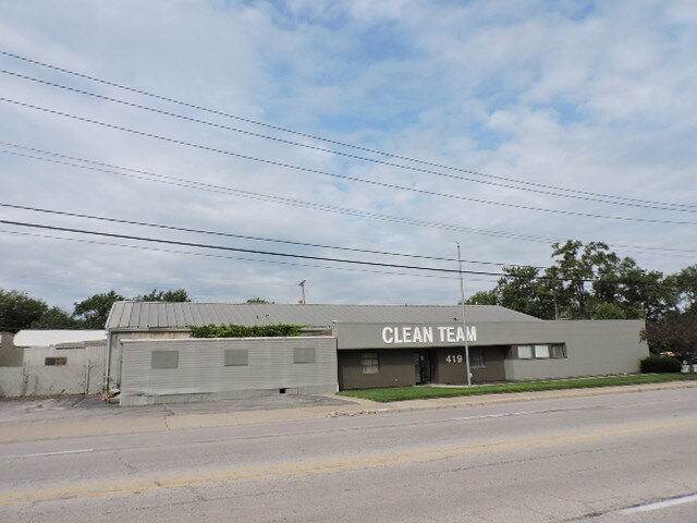 More Photos Of 419 N Westwood Ave, Toledo Light Distribution For Sale